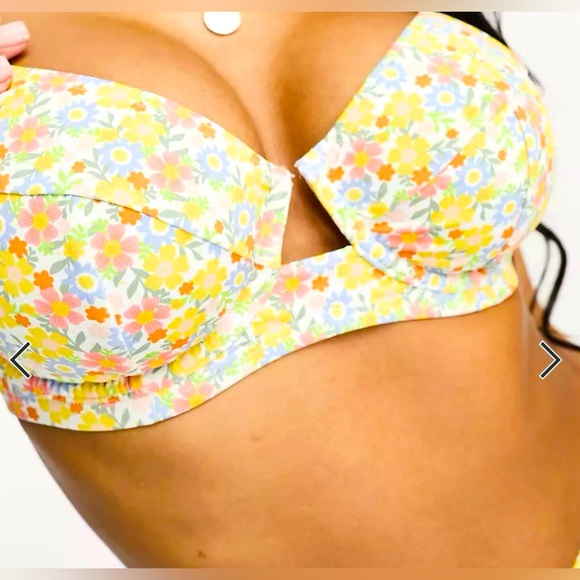 Underwire bikini top in retro flower print - Picture 3 of 3